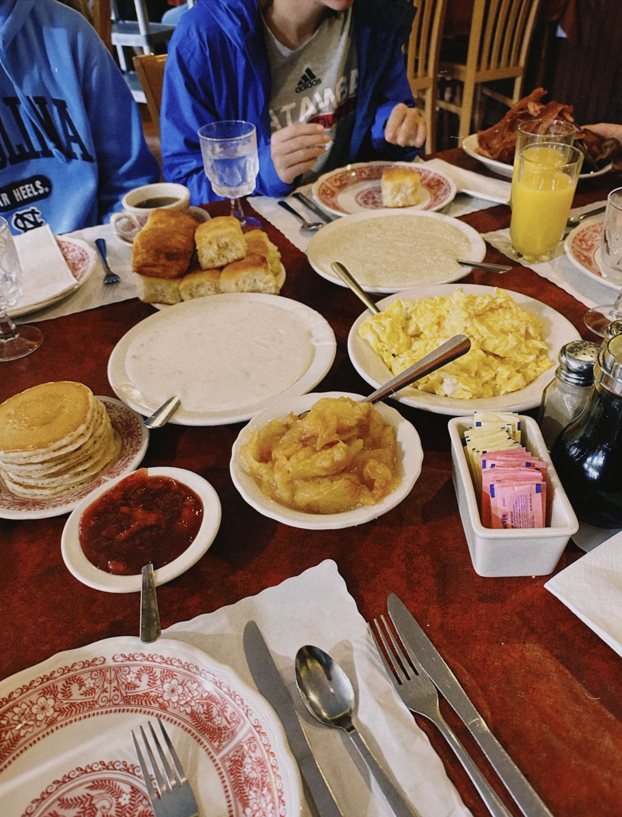 Breakfast at the Dan'l Boone Inn